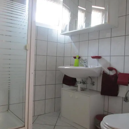 Fenyves Apartament *