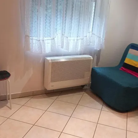 Apartament Fenyves *