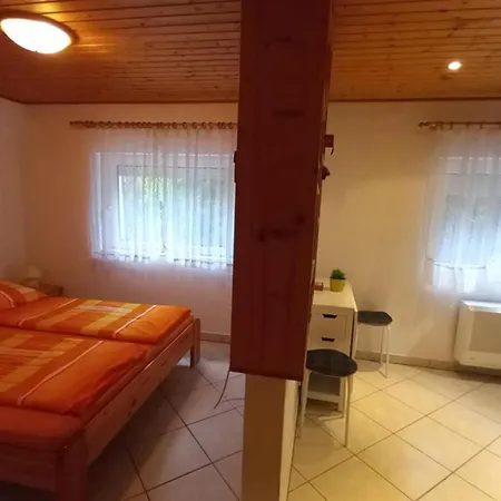 Apartament Fenyves Balatonfenyves