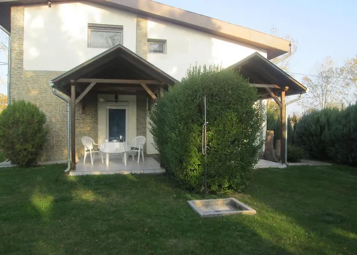 Fenyves Apartman Balatonfenyves